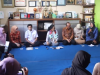 PJ Ketua DWP Dampingi Menteri PPPA Tinjau Aktivitas Home Industry & care Center KWN Fatimah Az-Zahra