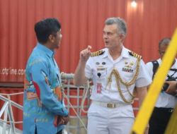 Pj Sekda Kota Makassar Hadiri Reception Dinner di Kapal Perang Australia HMAS Perth 157