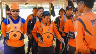 Tim Rescue Lini Laut Lakukan Briefing Persiapan Sebelum Bertugas di Hari Ketiga UMKM Fiesta 2024