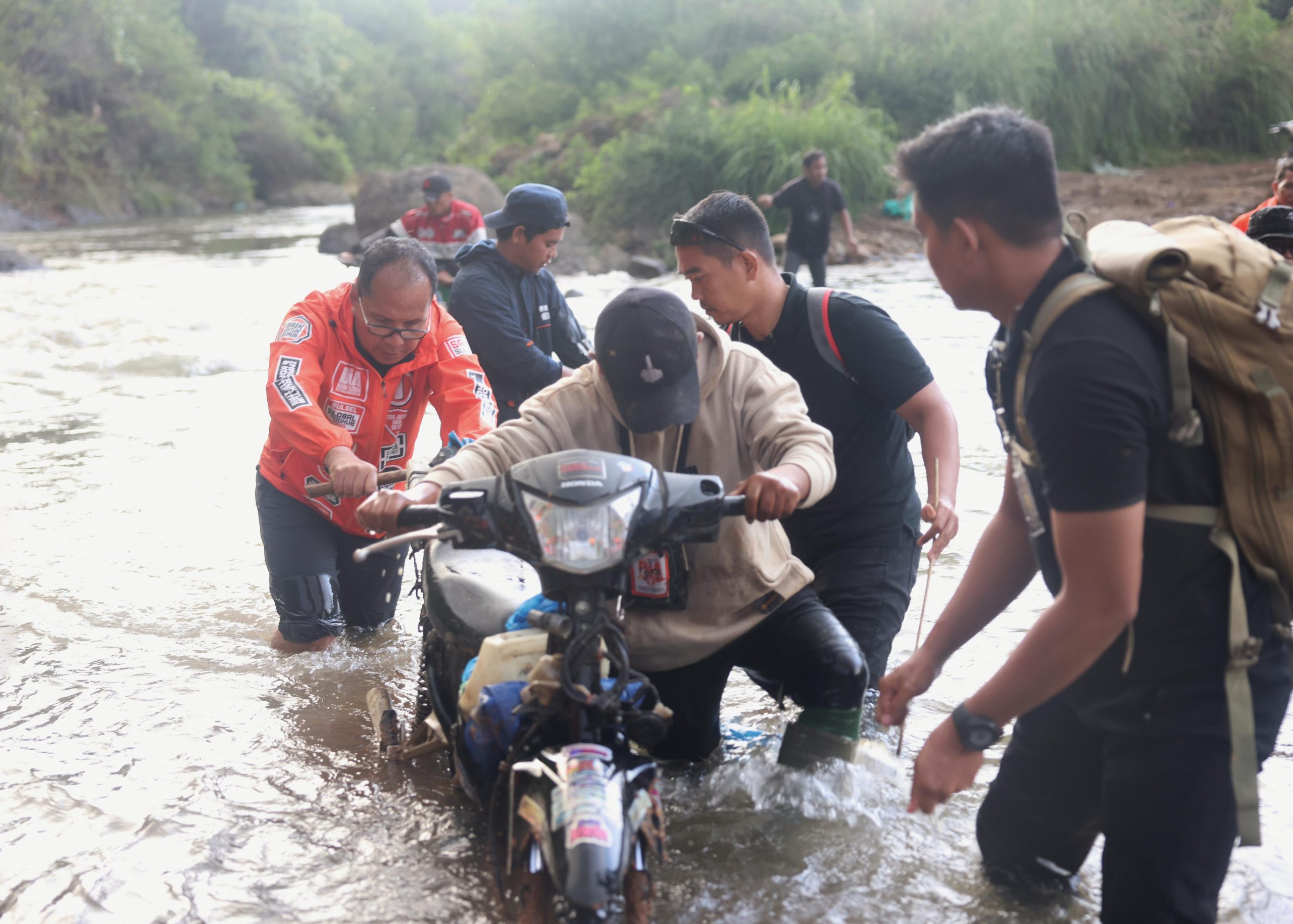 Danny Pomanto, calon Gubernur Sulawesi Selatan nomor urut 1, berkunjung ke pelosok Kecamatan Seko, Luwu Utara