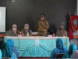 Camat Akbar Yusuf Buka Kegiatan Penyuluhan KB di Kecamatan Makassar