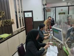 Harun Rani Pantau Pelayanan di Kantor Camat Makassar