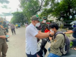 Camat dan Sekcam Tamalanrea Kompak Patroli Masker untuk Cegah Penyebaran Covid-19