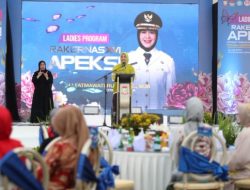 Fatmawati Rusdi Kenalkan Lorong Wisata dan Makassar Kota Makan Enak di Ladies Program APEKSI XVI