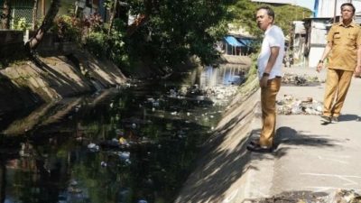 Terjunkan Satgas Kecamatan, Harun Rani Sisir Kanal Barabaraya Selatan