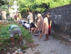 Warga Tamamaung Kecamatan Panakkukang Gotong Royong Bersihkan Lingkungan di Hari Sabtu