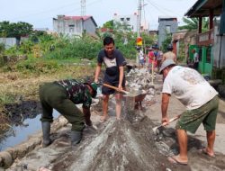 Lurah Tamangapa Pimpin Kerja Bakti Perbaikan Drainase