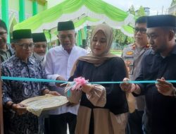 Camat Manggala Dampingi Wakil Wali Kota Makassar Resmikan Menara Masjid Darun Na’im