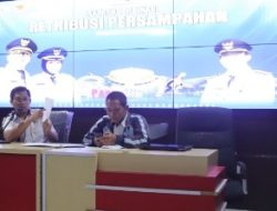 Camat Biringkanaya Benyamin B Turupadang Pimpin Rapat Retribusi Persampahan