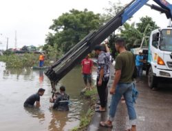 Camat Panakkukang Respons Cepat Aduan Pohon Tumbang di Kanal, Kerahkan Petugas ke Lokasi