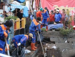 Fatmawati Rusdi Serukan Jangan Buang Sampah di Kanal Kota Makassar