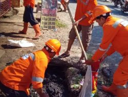 Cara Camat Biringkanaya Cegah Banjir: Bersihkan Sedimen dan Sampah dari Saluran Air