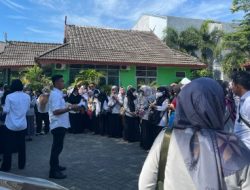 Laskar Pelangi Bertugas di Lorong Wisata, Ini Pengarahan Sekcam Panakkukang