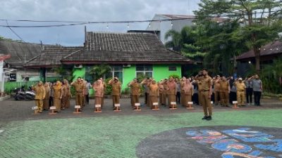 Upacara Bendera di Kecamatan Panakkukang, Sekcam Ingatkan Persiapan Rakernas APEKSI